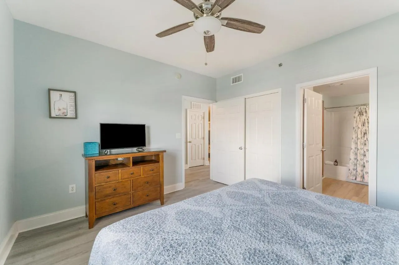 Laketown Wharf #1612 By Nautical Properties Панама-Сити 0*,  США